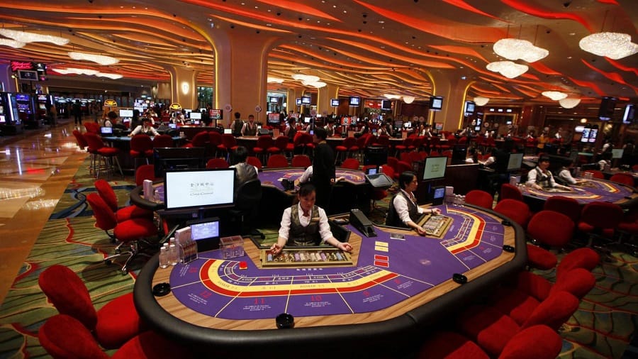 Tìm hiểu cách chơi Baccarat đúng chính xác nhất hiện nay - Hình 2 Tim hieu cach choi Baccarat dung chinh xac nhat hien nay Hinh 2
