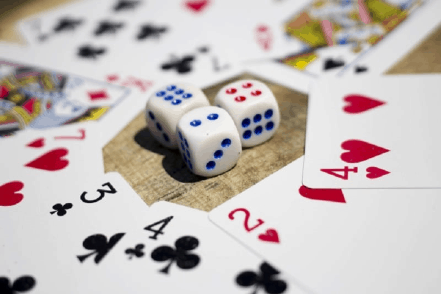 Giữa hai sự lựa chọn cửa Banker và Player? Bạn chọn cửa cược nào? giua hai su lua chon cua banker va player? ban chon cua cuoc nao?