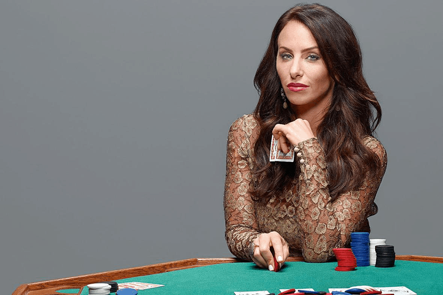 Cách để giữ bình tình và vận dụng chiến thuật khi chơi Blackjack cach de giu binh tinh va van dung chien thuat khi choi blackjack