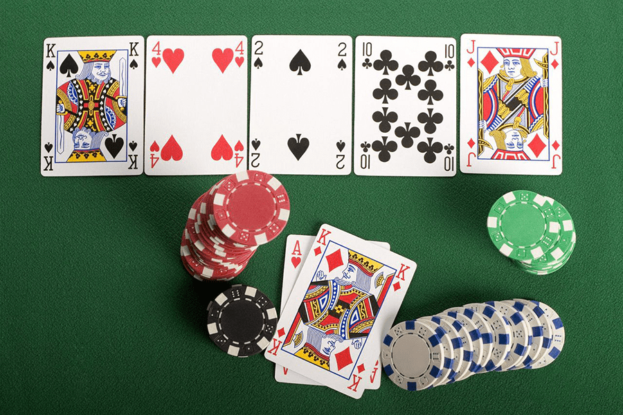 Phân tích và tìm hiểu chi tiết về các cửa cược trong game Baccarat phan tich va tim hieu chi tiet ve cac cua cuoc trong game baccarat