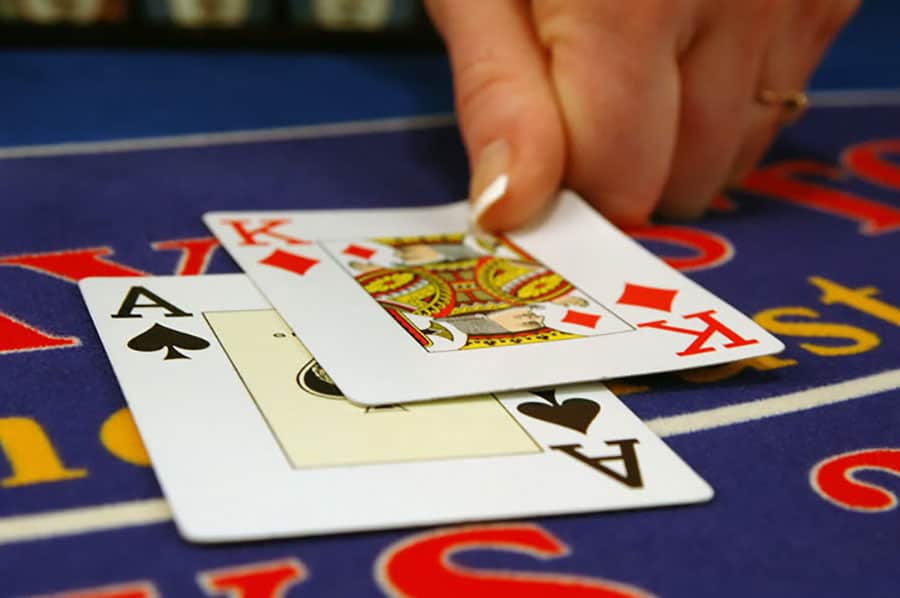 Mẹo chơi Blackjack chiến thắng dễ dàng cùng cao thủ meo choi blackjack chien thang de dang cung cao thu