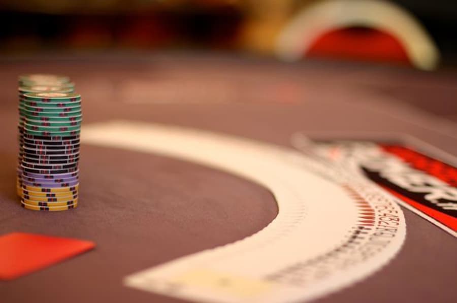Mẹo chơi Poker khiến đa số đối thủ bối rối khi đối mặt meo choi poker khien da so doi thu boi roi khi doi mat