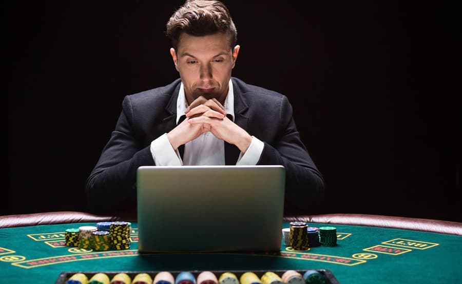 Tổng quan sơ lược về game bài Poker online ai cũng nên hiểu tong quan so luoc ve game bai poker online ai cung nen hieu