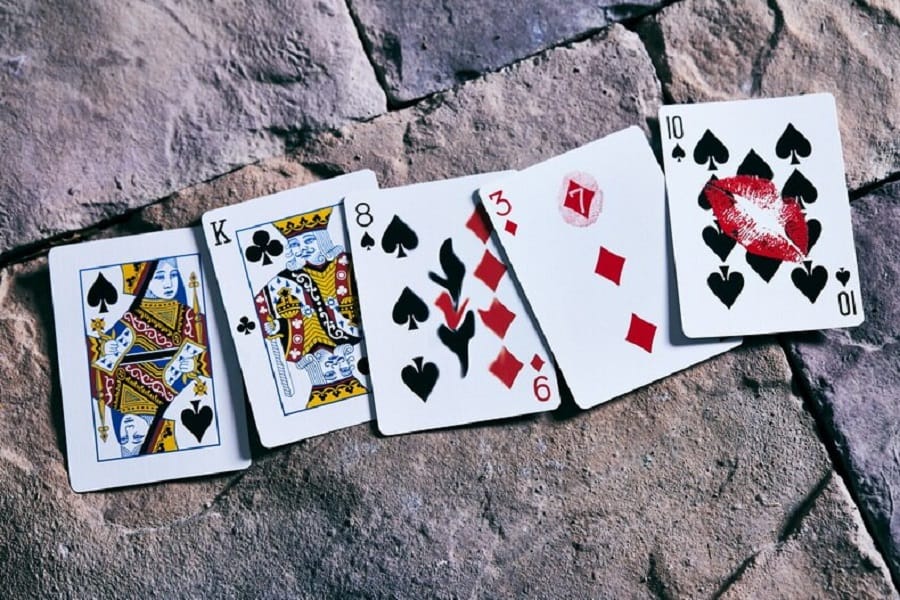 Kinh nghiệm chơi Baccarat khiến nhà cái toát mồ hôi hột kinh nghiem choi baccarat khien nha cai toat mo hoi hot