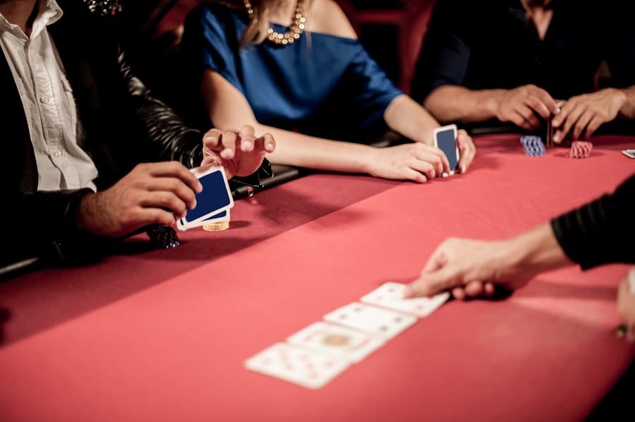 Chơi Blackjack – xì dách bịp tinh vi đối thủ khó lòng phát hiện choi blackjack – xi dach bip tinh vi doi thu kho long phat hien