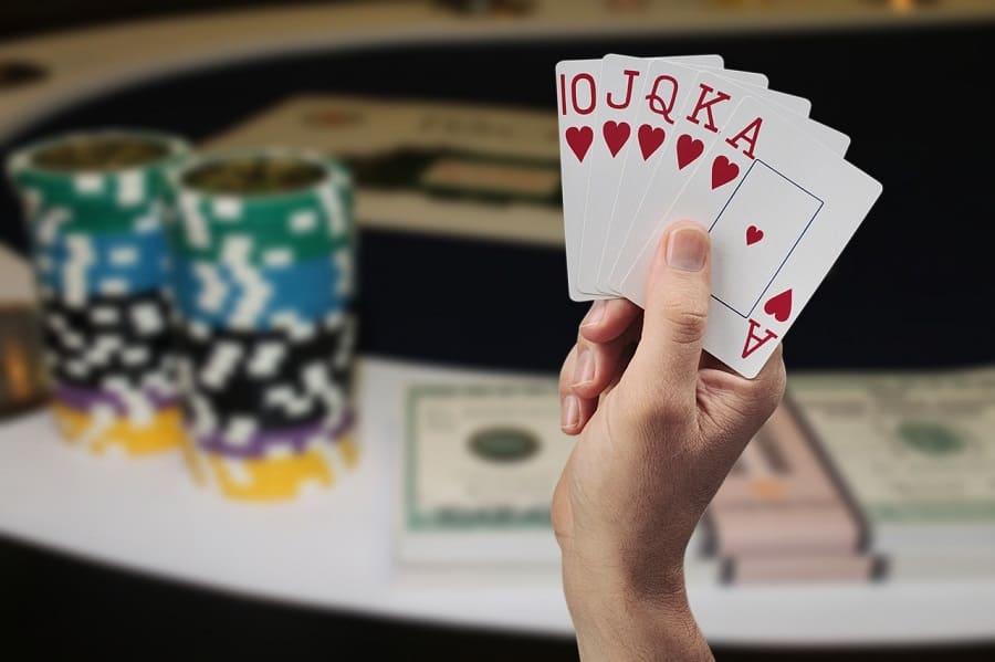 Những kiểu đặt cược trong Poker nên tránh xa nếu không muốn thua lớn nhung kieu dat cuoc trong poker nen tranh xa neu khong muon thua lon