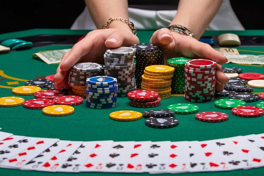 Tìm hiểu thêm về game bài Blackjack được yêu thích nhất trên thị trường cá cược tim hieu them ve game bai blackjack duoc yeu thich nhat tren thi truong ca cuoc